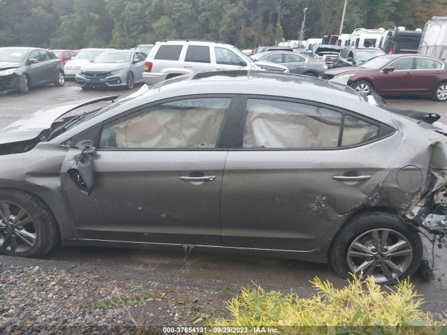 Hyundai Elantra Value Edition 2018 5NPD84LF2JH275715 Image 14