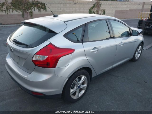 1FADP3K29EL199610 Ford FOCUS SE