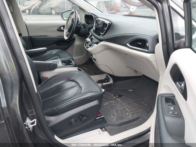 2C4RC1GGXLR114363 Chrysler Pacifica Limited