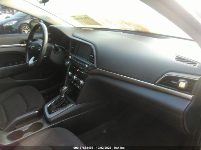 2019 HYUNDAI ELANTRA KMHD84LF6KU793894 Photo 4