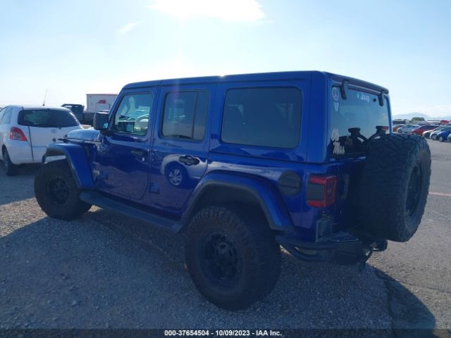 1C4HJXEG2JW213352 Jeep Wrangler Unlimited Sahara