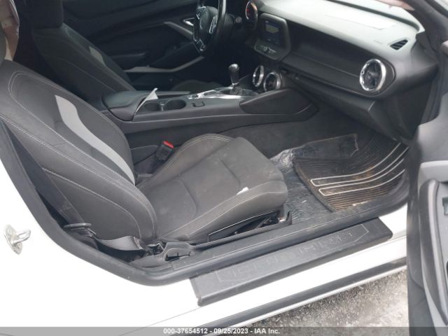 2019 CHEVROLET CAMARO 1G1FA1RX9K0116743 Photo 4