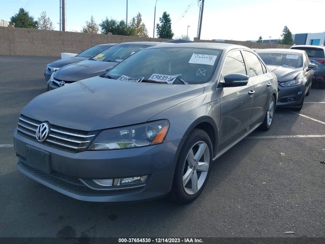 1VWAT7A34FC083143 Volkswagen Passat 1.8t Limited Edition