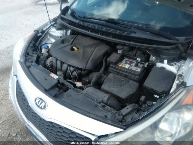 KNAFX4A60G5532715 KIA FORTE LX