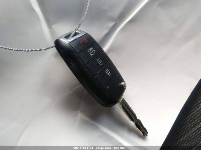 KNAFX4A60G5532715 KIA FORTE LX