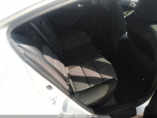 KNAFX4A60G5532715 KIA FORTE LX
