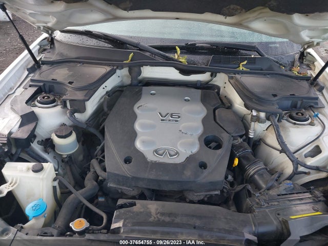 2005 INFINITI FX35 VIN: JNRAS08UX5X106699