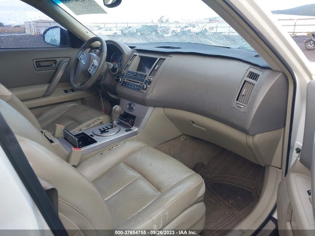 2005 INFINITI FX35 VIN: JNRAS08UX5X106699