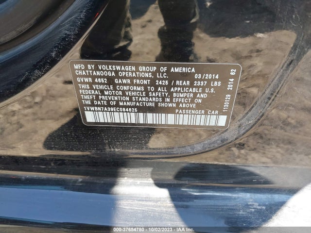 1VWBN7A39EC084625 Volkswagen Passat Tdi Se W/sunroof & Nav
