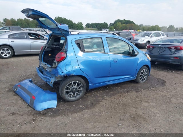 Chevrolet Spark Lt 2014 KL8CF6S91EC585440 Image 4