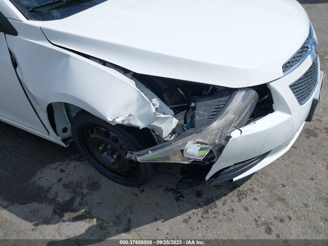 Chevrolet Cruze 1lt 2014 1G1PC5SB3E7441646 Image 6