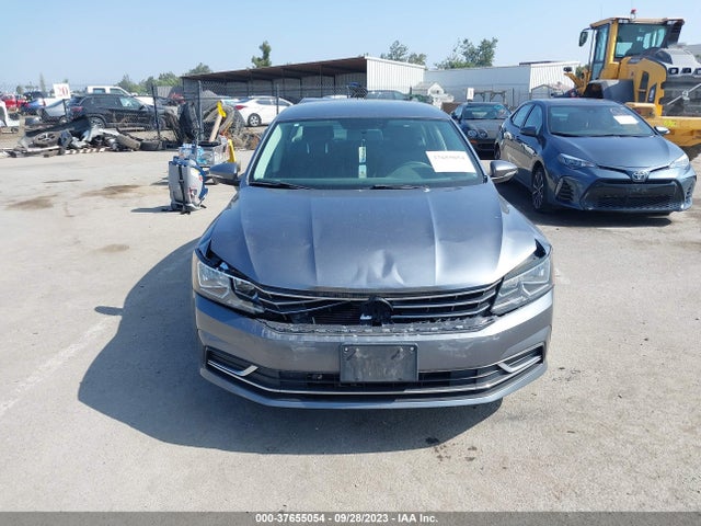 1VWAT7A35GC048354 Volkswagen Passat 1.8t S
