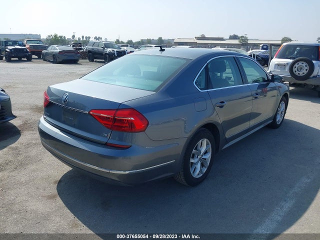 1VWAT7A35GC048354 Volkswagen Passat 1.8t S