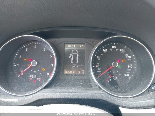 1VWAT7A35GC048354 Volkswagen Passat 1.8t S