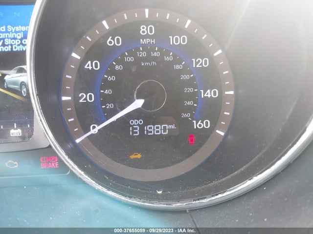 Hyundai SONATA HYBRID 2015 KMHEC4A46FA138209 Image 15