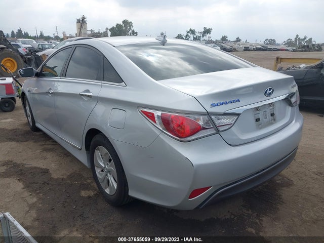Hyundai SONATA HYBRID 2015 KMHEC4A46FA138209 Image 3