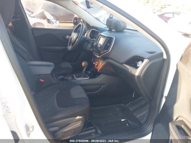 1C4PJMAB1EW145328 Jeep Cherokee Sport