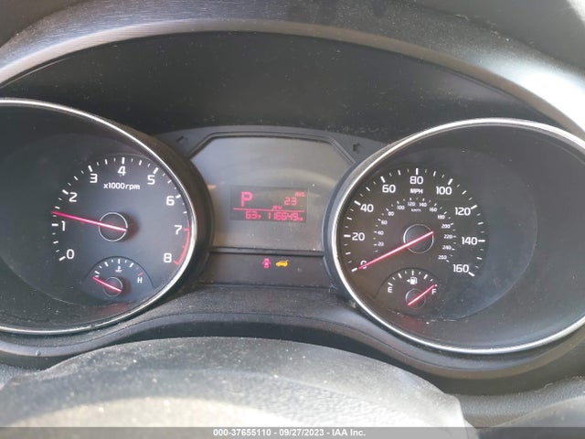 KIA SEDONA LX 2016 KNDMB5C11G6090554 Image 7