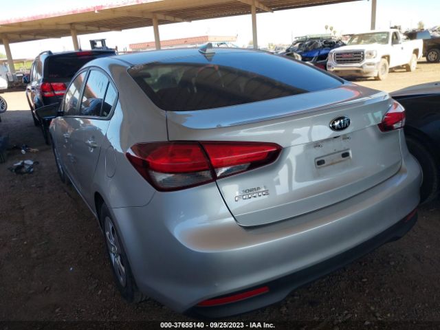 3KPFL4A78JE199389 KIA FORTE LX