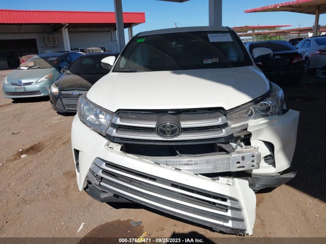 Toyota Highlander Le 2019 5TDZZRFHXKS326483 Image 4