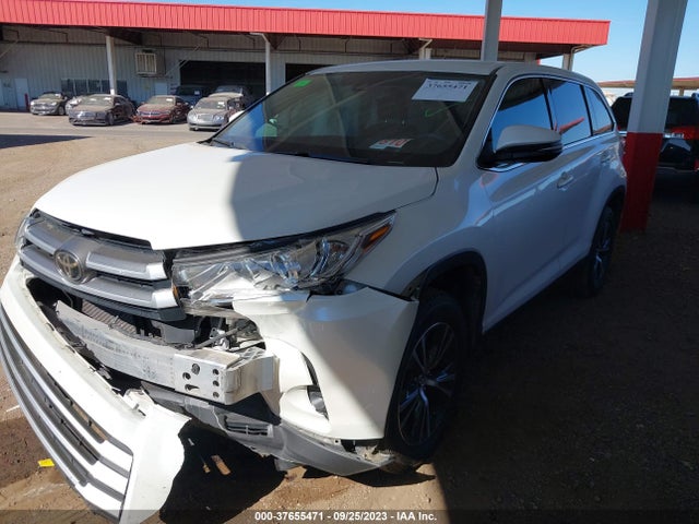 Toyota Highlander Le 2019 5TDZZRFHXKS326483 Image 2