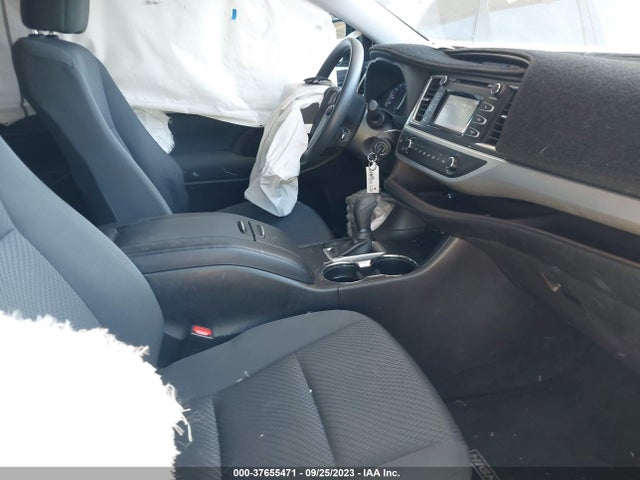 Toyota Highlander Le 2019 5TDZZRFHXKS326483 Image 11