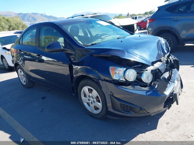 2015 1G1JA5SH7F4159612 main image