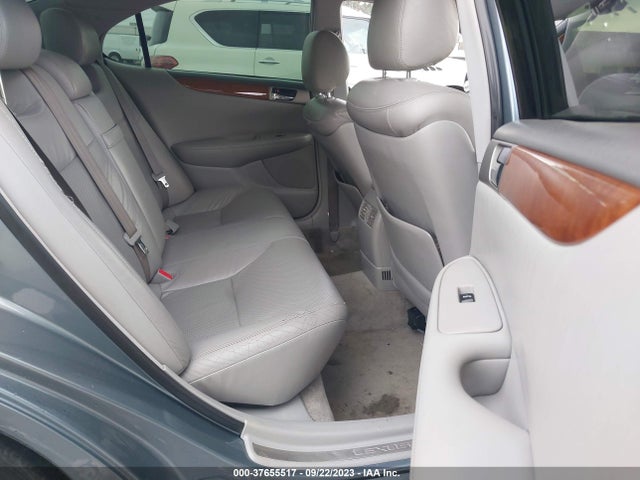 2005 LEXUS ES 330 VIN: JTHBA30G755074187