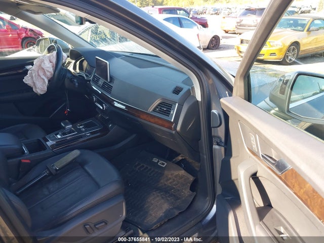 WA1BNAFY1J2237576 Audi Q5 Premium Plus