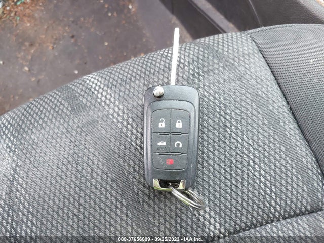 Chevrolet SONIC LT 2014 1G1JC5SH3E4225503 Image 11
