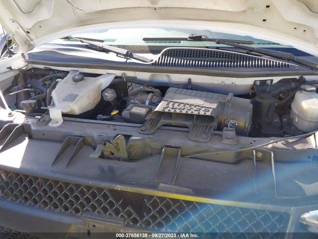 Chevrolet EXPRESS CARGO VAN 2016 1GCWGAFF1G1219397 Image 10