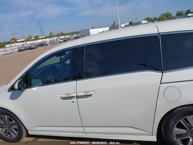 Honda Odyssey Touring 2015 5FNRL5H98FB107077 Image 14