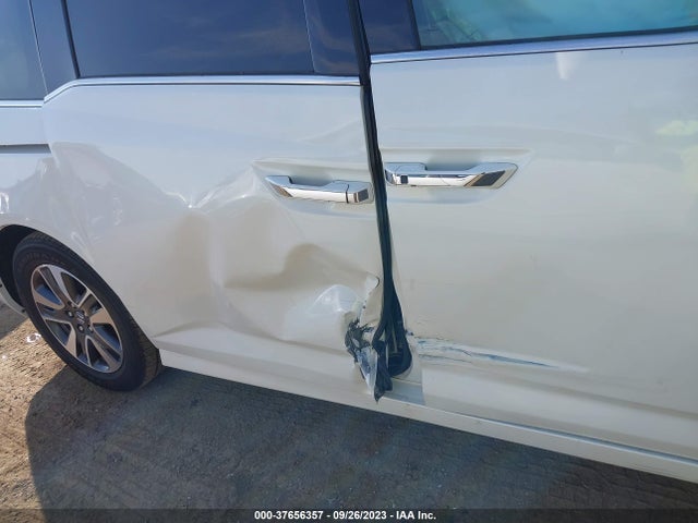 Honda Odyssey Touring 2015 5FNRL5H98FB107077 Image 6