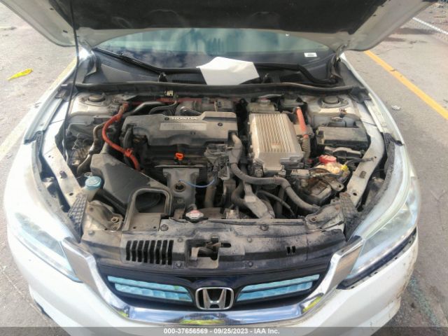1HGCR6F74FA005670 Honda Accord Hybrid Touring