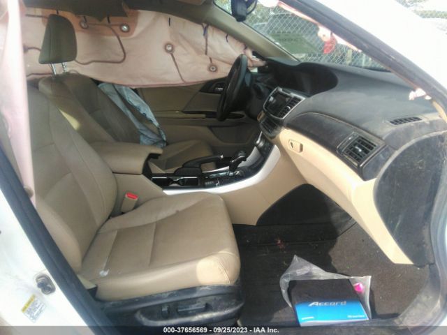 1HGCR6F74FA005670 Honda Accord Hybrid Touring