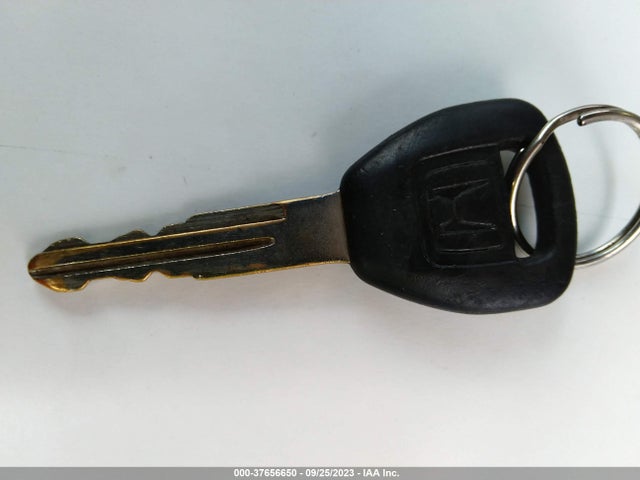 1999 HONDA ACCORD CPE EX VIN: 1HGCG2256XA009983