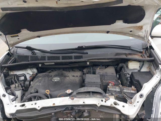 5TDDZ3DC5HS172143 Toyota SIENNA XLE
