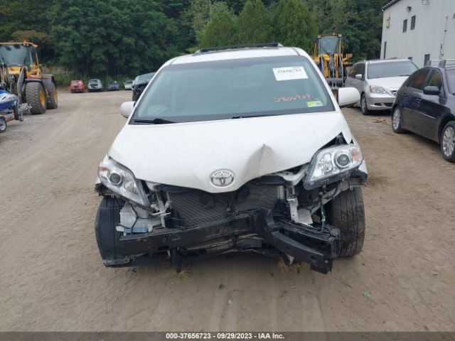 5TDDZ3DC5HS172143 Toyota SIENNA XLE