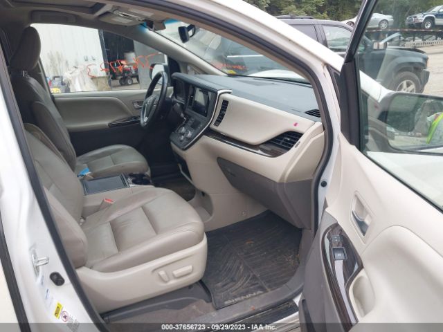 5TDDZ3DC5HS172143 Toyota SIENNA XLE
