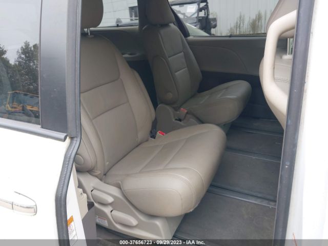 5TDDZ3DC5HS172143 Toyota SIENNA XLE