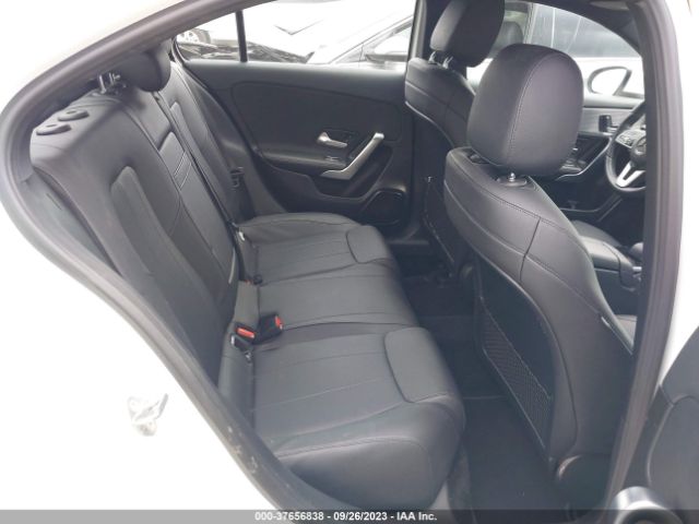 WDD3G4EB8KW003440 Mercedes-Benz A-class A 220