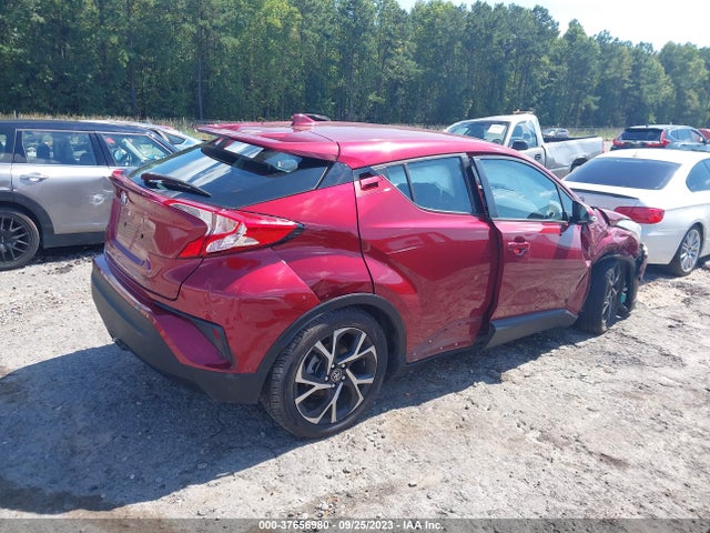Toyota C-HR XLE 2018 NMTKHMBX6JR020303 Image 4