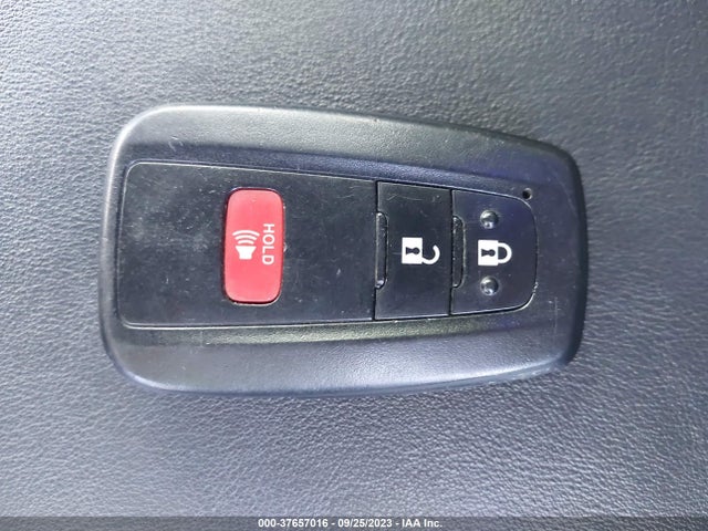 Toyota Prius Four 2016 JTDKARFU0G3513620 Image 11