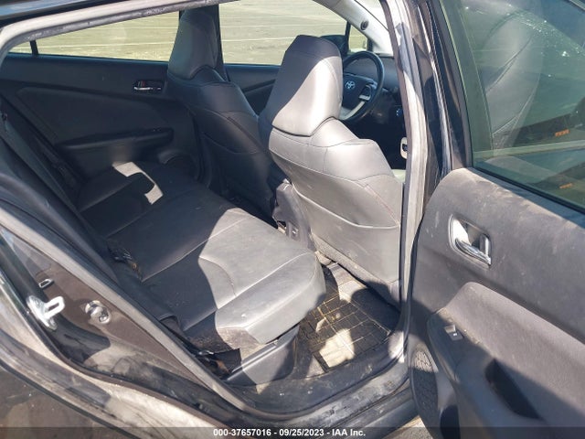 Toyota Prius Four 2016 JTDKARFU0G3513620 Image 8