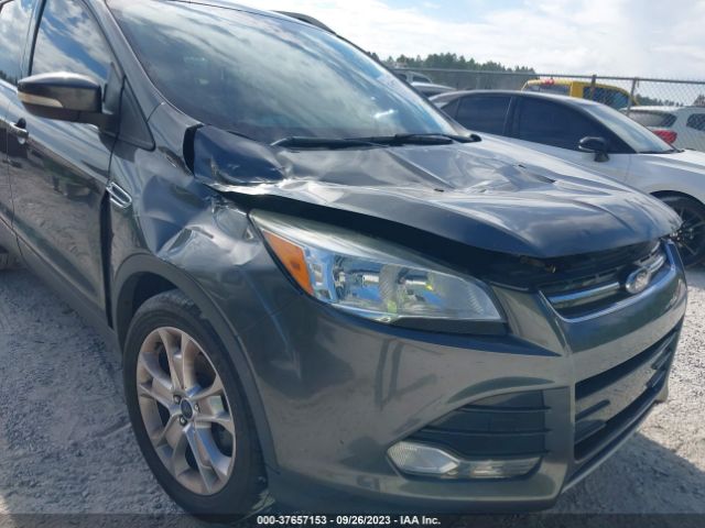 1FMCU0JX3GUC20082 Ford Escape Titanium