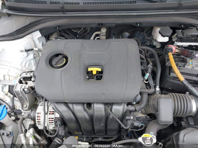 2019 HYUNDAI ELANTRA SE VIN: 5NPD74LF2KH422927