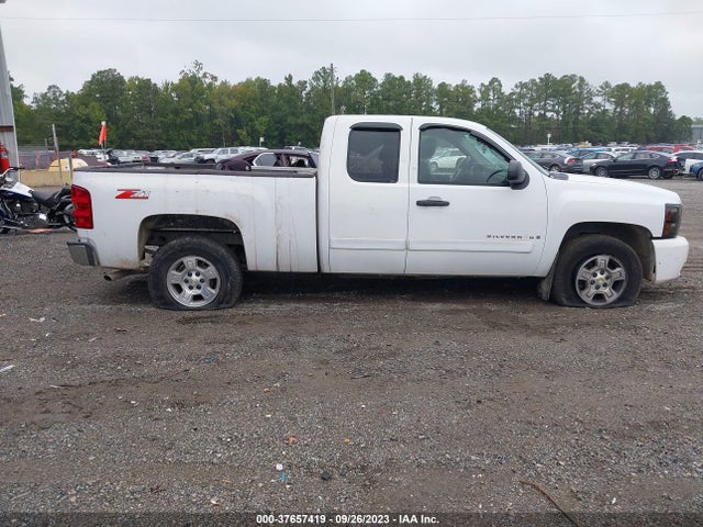 2008 CHEVROLET SILVERADO 1500 LT W/1LT VIN: 2GCEC19CX81214705