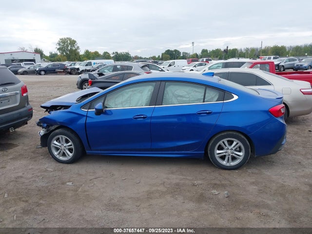 Chevrolet CRUZE LT 2018 1G1BE5SMXJ7208962 Image 14
