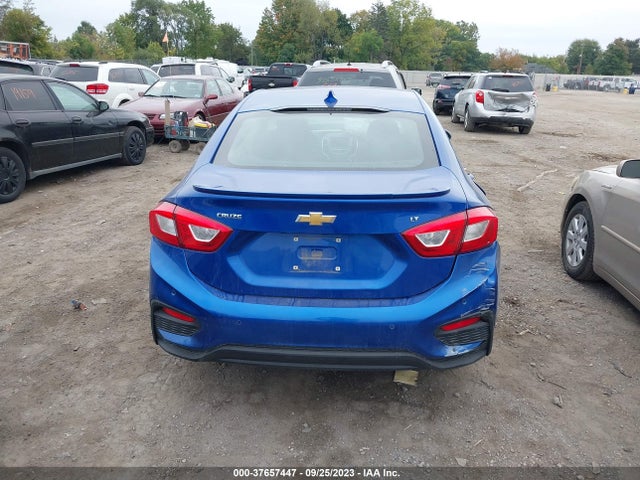 Chevrolet CRUZE LT 2018 1G1BE5SMXJ7208962 Image 16