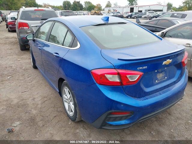 Chevrolet CRUZE LT 2018 1G1BE5SMXJ7208962 Image 3